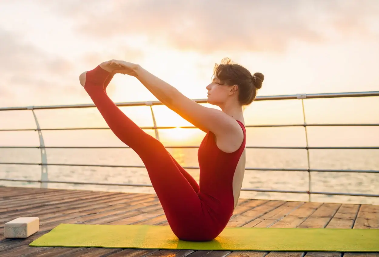 The all-encompassing Advantages of Navasana (boat pose) blog 06